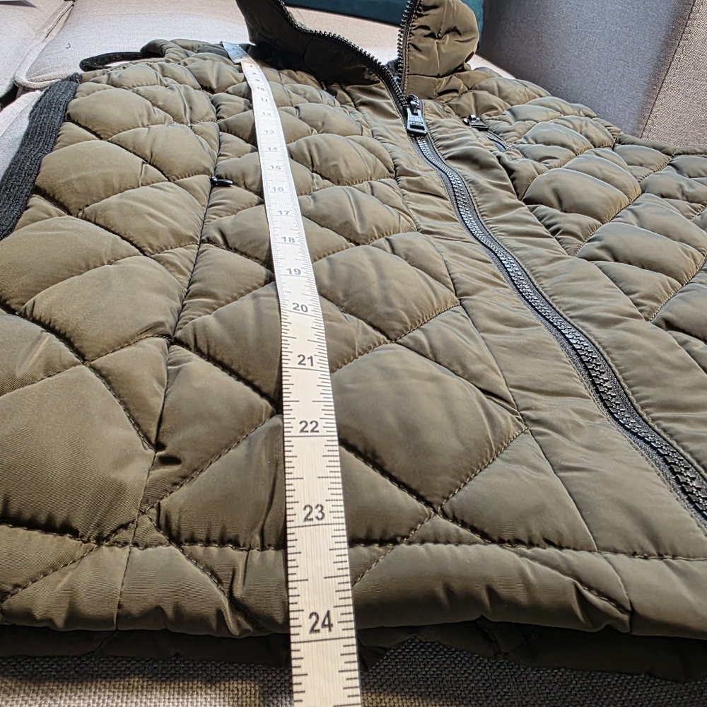 Andrew Marc Women's Quilted Puffer Vest Full Zip β Earthy Khaki Green β Size M - Picture 17 of 17